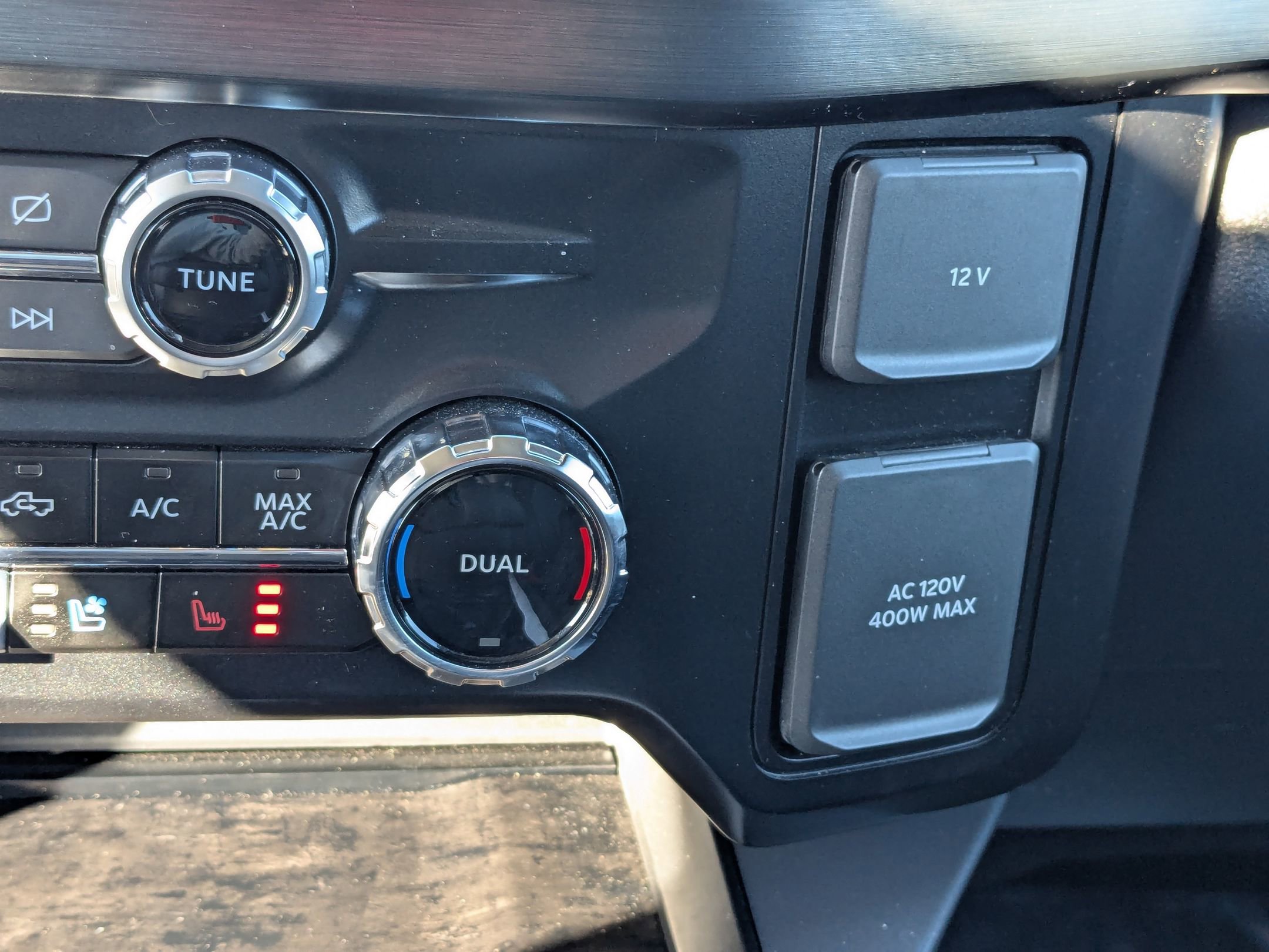 2024 Ford F-350 Lariat photo 26