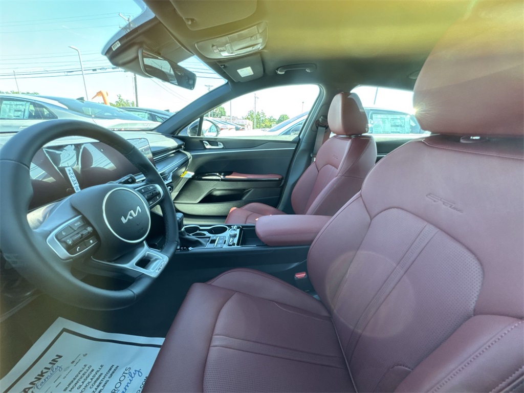 2026 Kia K5 GT-Line photo 11