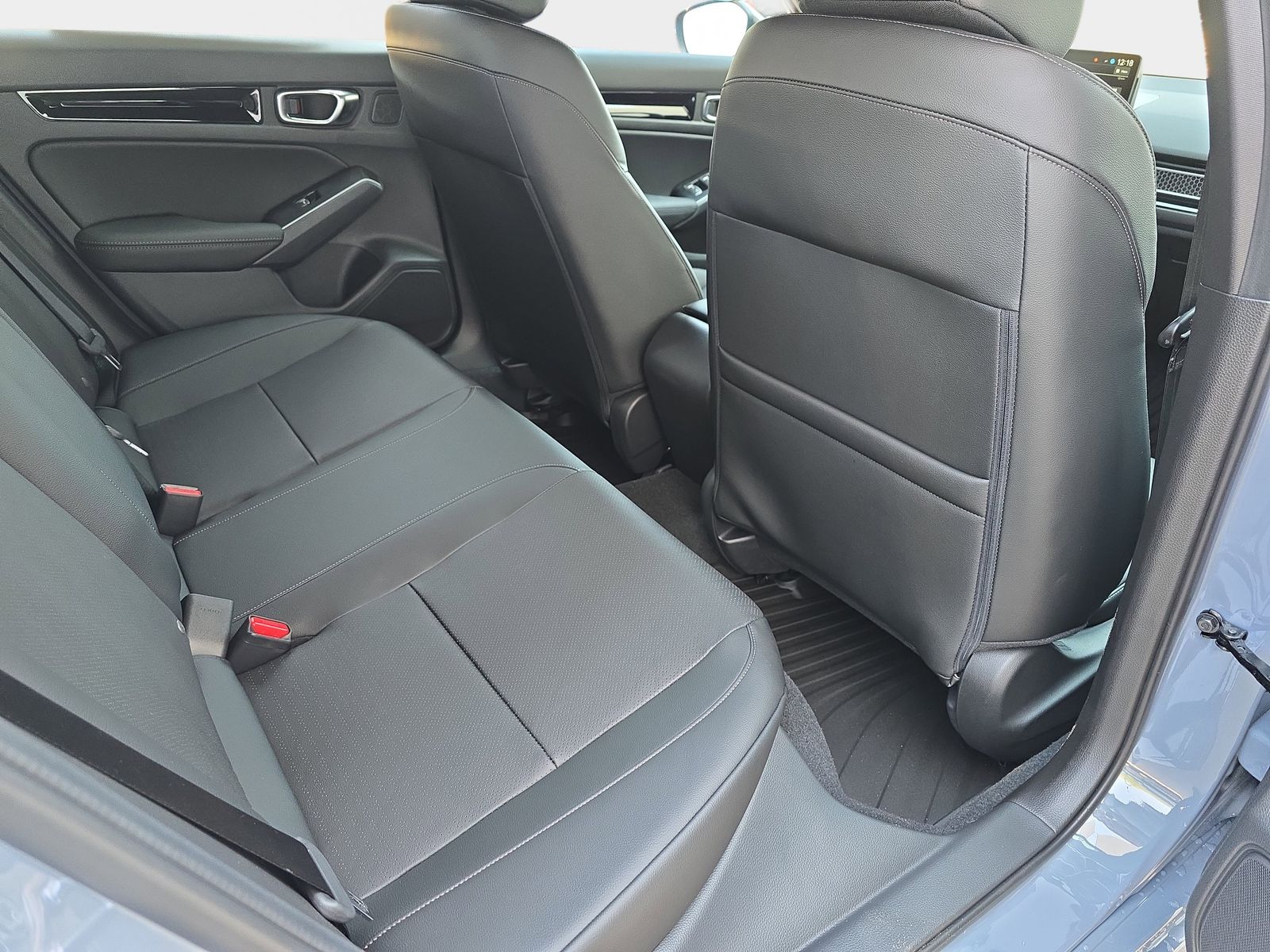 2026 Honda Civic Hatchback Hybrid Sport Touring photo 11