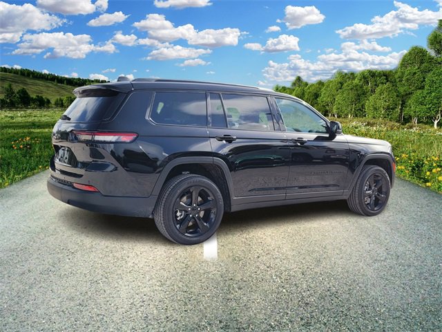 2025 Jeep Grand Cherokee Altitude X photo 3