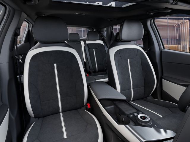 2025 Kia EV6 GT-Line photo 14