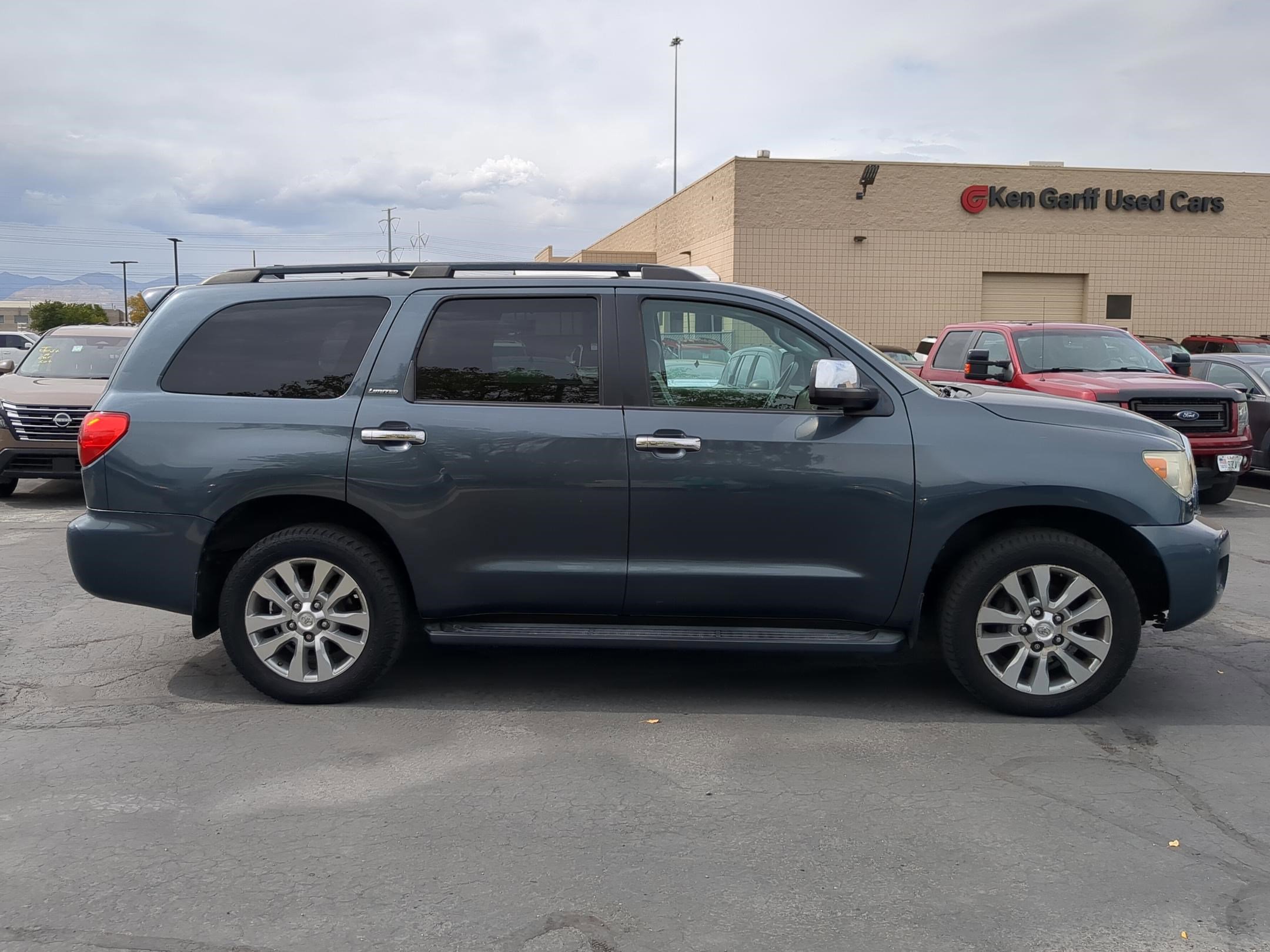 2010 Toyota Sequoia photo 2