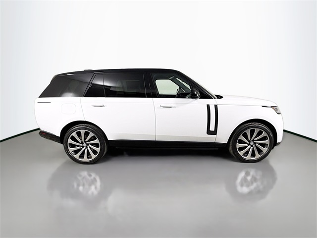 2025 Land Rover Range Rover Autobiography photo 4
