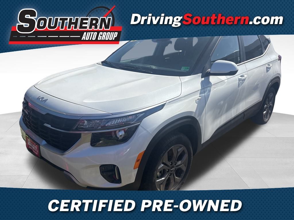 2025 Kia Seltos LX's photo