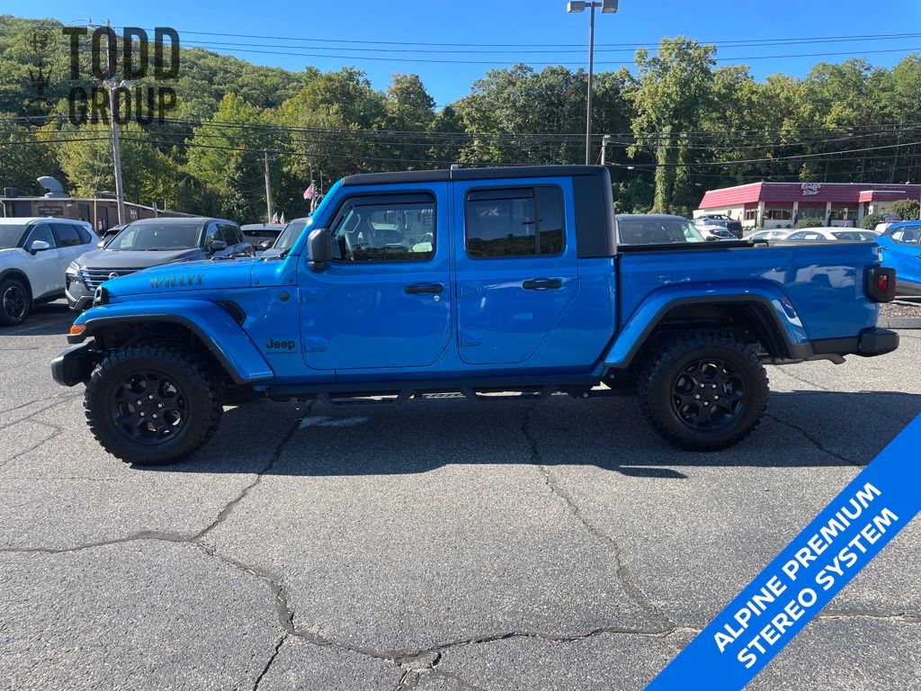 2023 Jeep Gladiator Willys photo 2