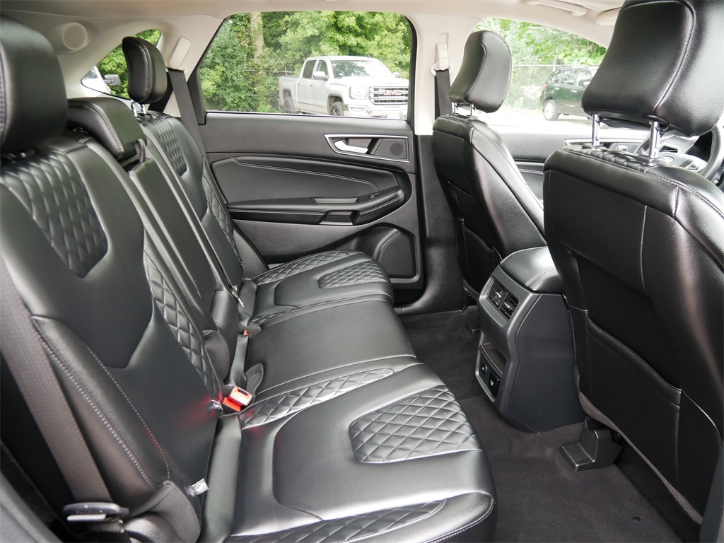 2023 Ford Edge Titanium photo 9