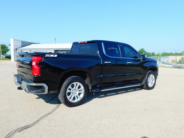 2024 Chevrolet Silverado 1500 LTZ photo 2