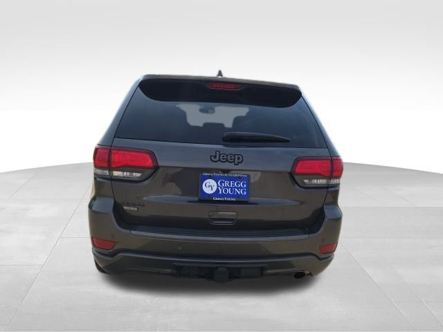 2021 Jeep Grand Cherokee Anniversary Edition photo 3