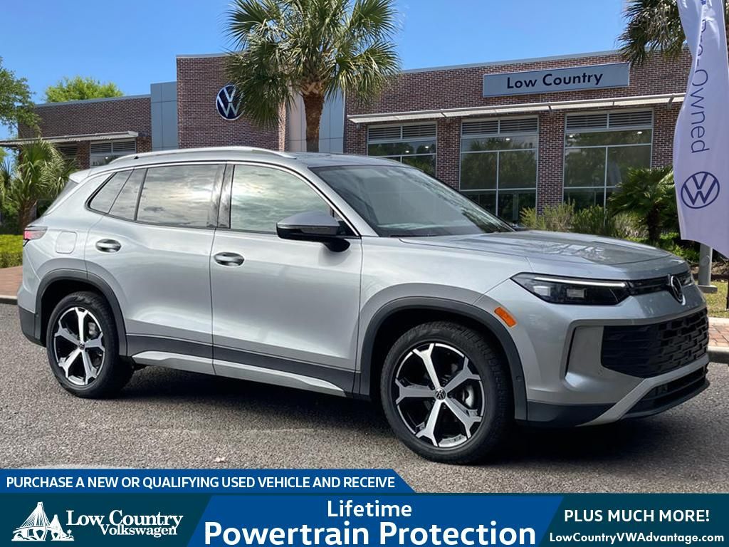 2026 Volkswagen Tiguan SE's photo