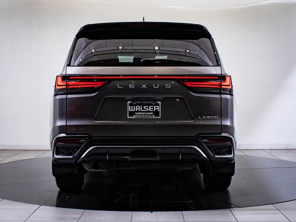 2022 Lexus LX 600 F SPORT photo 9