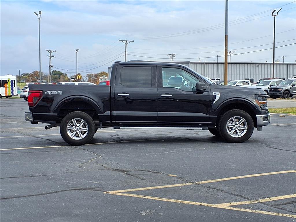 2025 Ford F-150 XLT photo 2