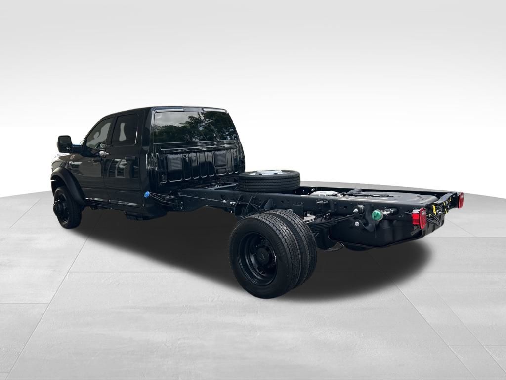 2025 Ram 4500 Tradesman photo 4