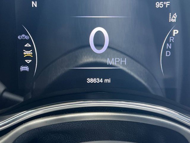 2021 Jeep Grand Cherokee Anniversary Edition photo 6