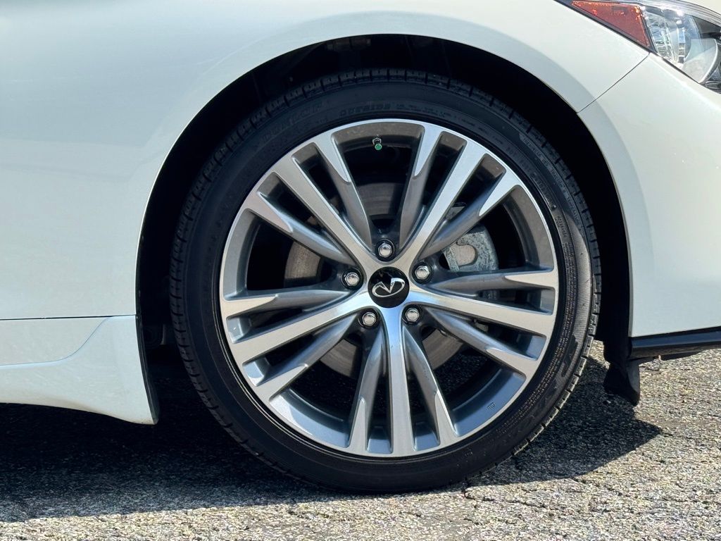 2024 Infiniti Q50 Sensory photo 3