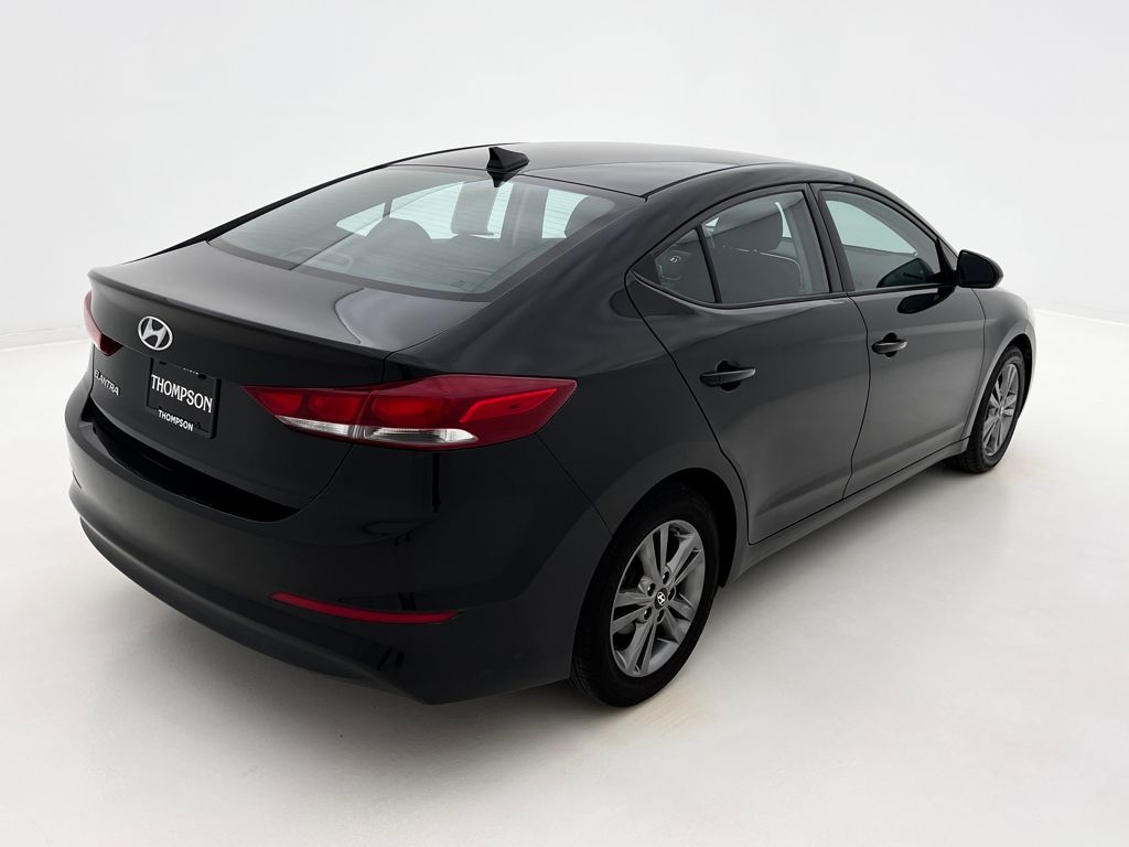 2018 Hyundai Elantra SEL photo 10