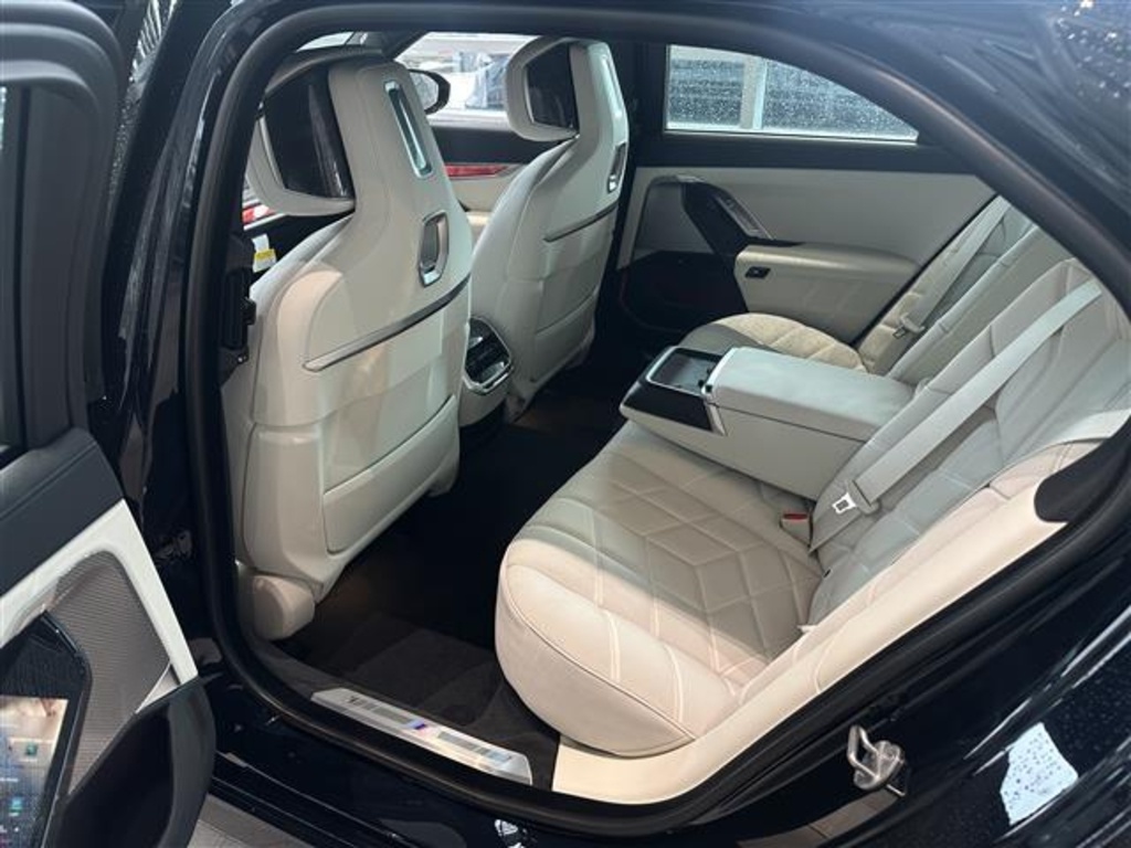 2025 Bmw 760i 760i xDrive photo 14
