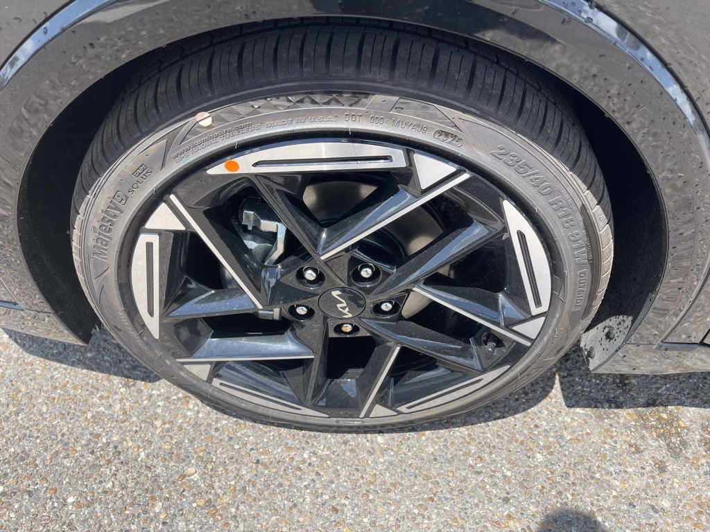 2025 Kia K4 GT-Line photo 6
