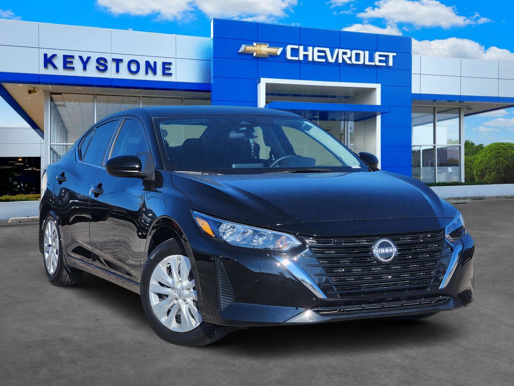 2024 Nissan Sentra S's photo