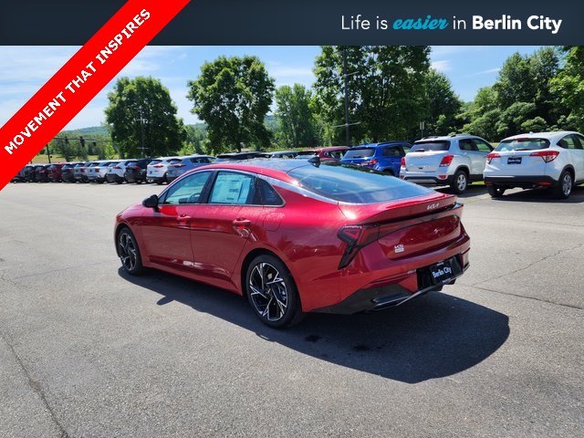 2025 Kia K5 GT-Line photo 3