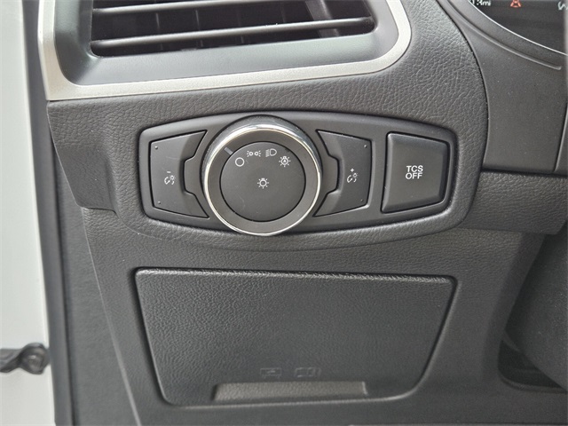 2022 Ford Edge SEL photo 27