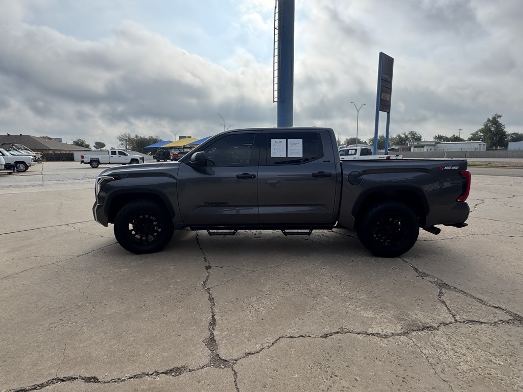 2023 Toyota Tundra SR5 photo 6