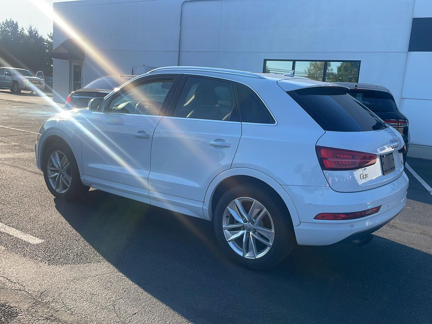 2017 Audi Q3 Premium Plus photo 3