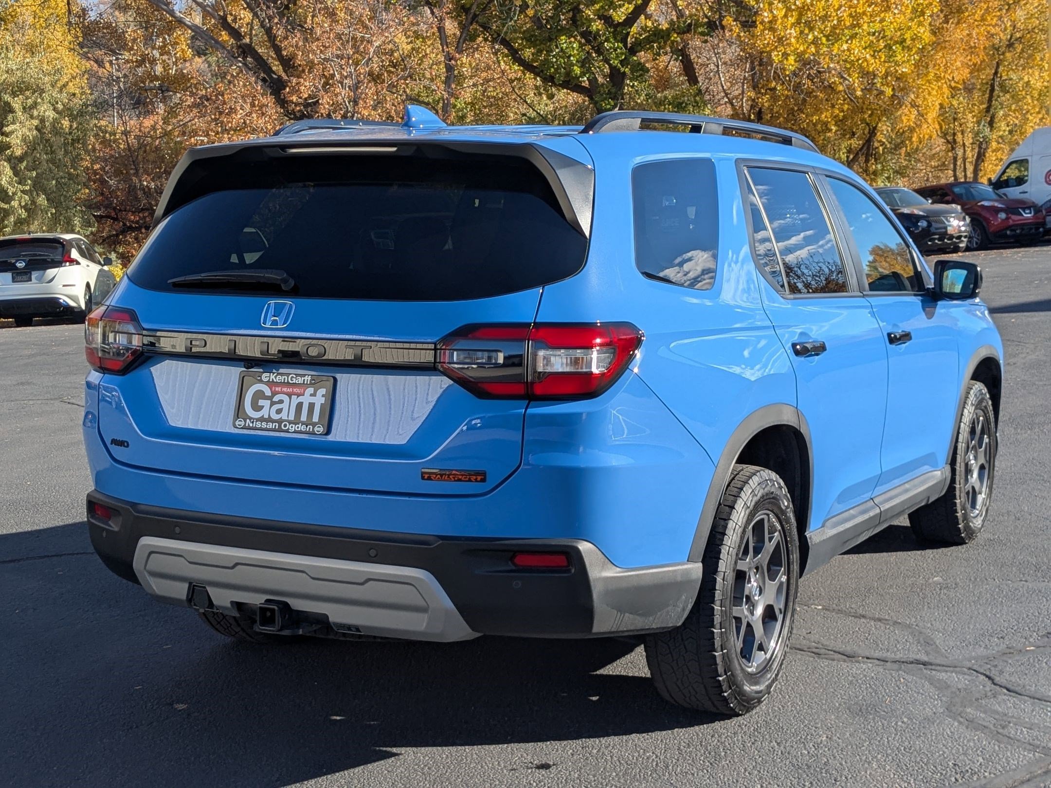 2025 Honda Pilot TrailSport photo 3