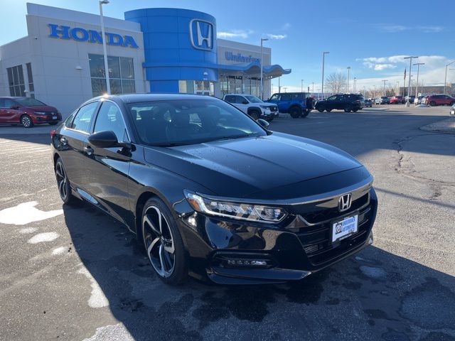 2018 Honda Accord Sport's photo