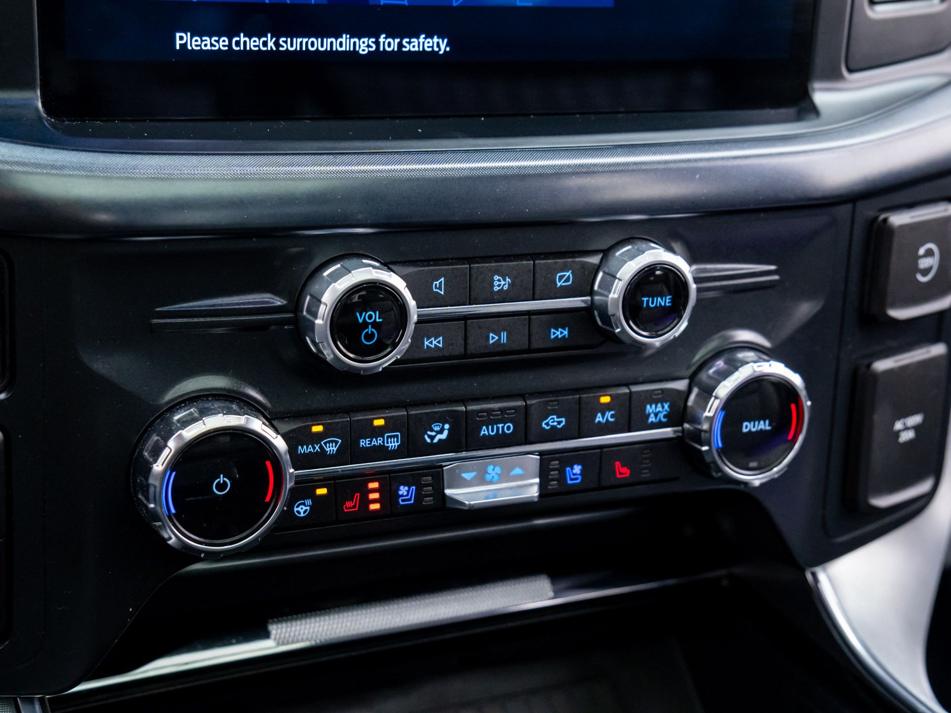 2022 Ford F-150 Limited photo 25