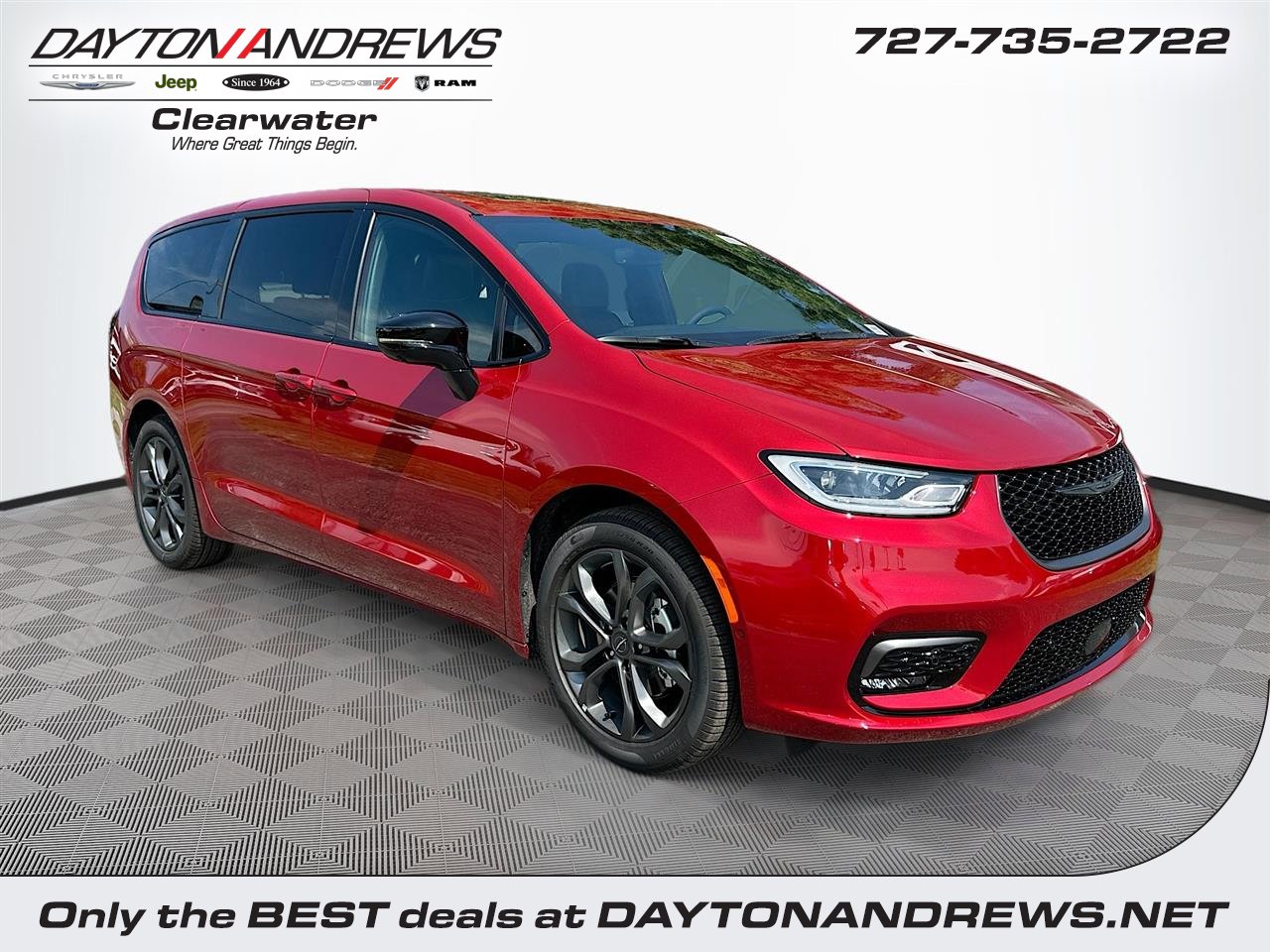 2026 Chrysler Pacifica Select's photo