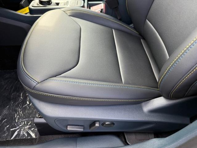 2025 Ford Maverick photo 31