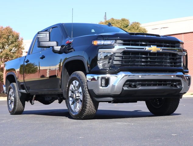 2026 Chevrolet Silverado 2500HD LT's photo