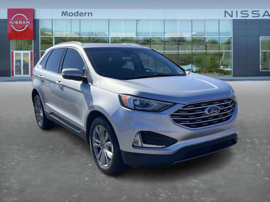 2019 Ford Edge Titanium photo 3