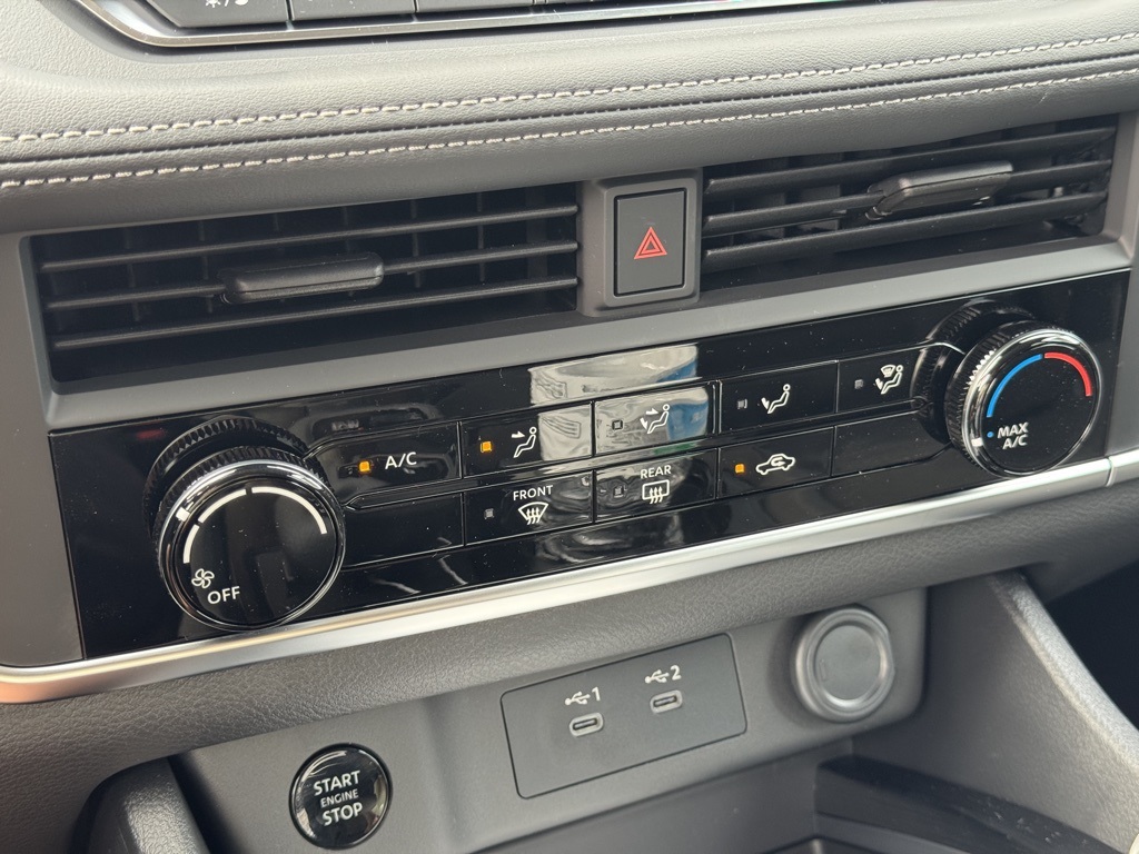 2026 Nissan Rogue S photo 8