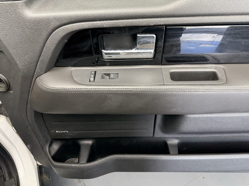 2014 Ford F-150 Limited photo 59