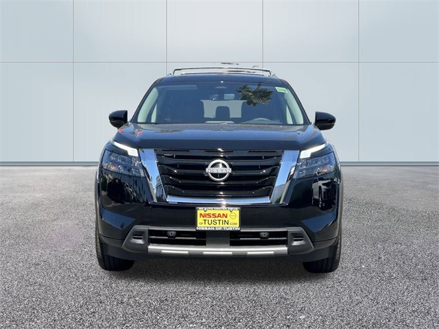 2025 Nissan Pathfinder SL photo 4