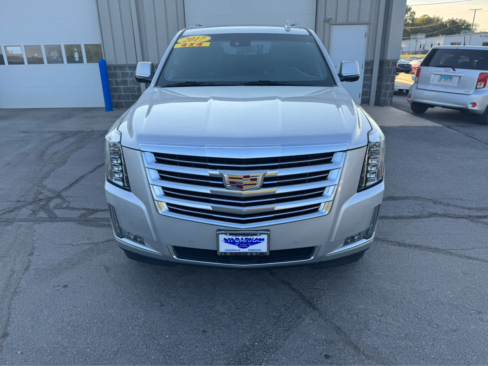 2017 Cadillac Escalade ESV Platinum photo 12
