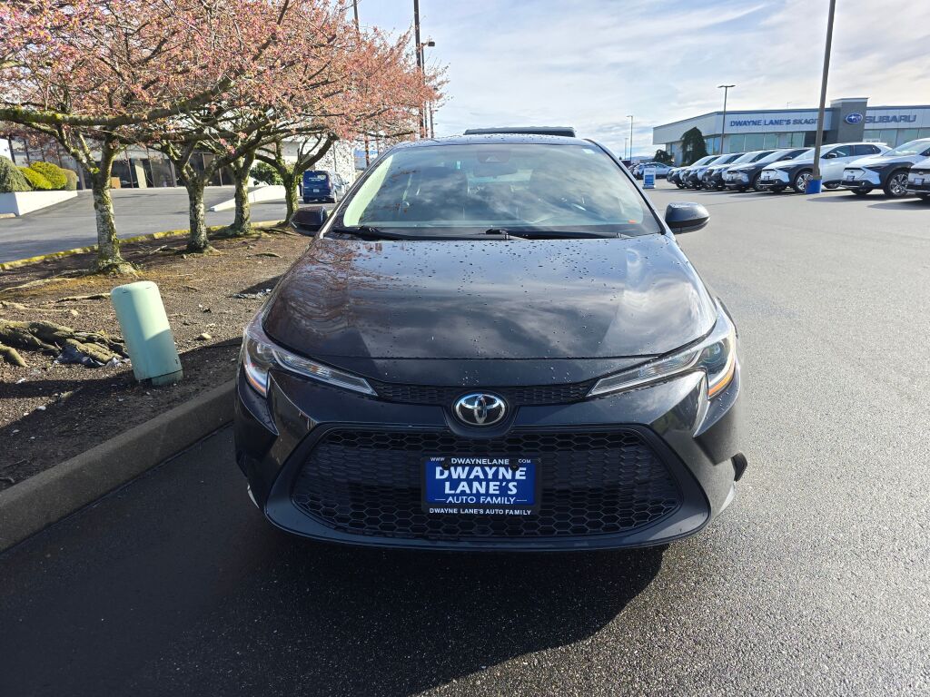 2021 Toyota Corolla LE photo 2