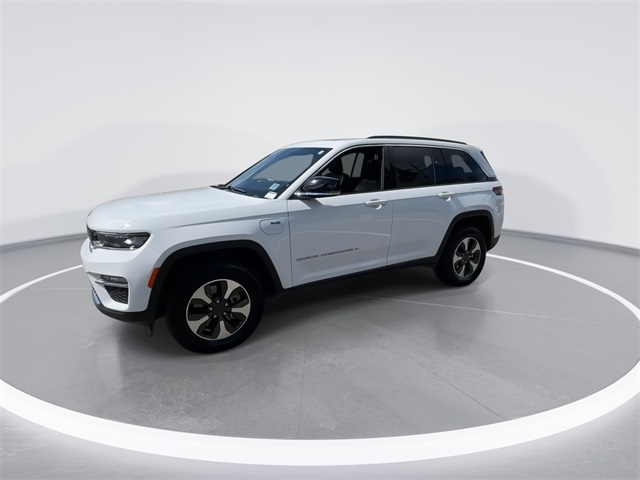 2024 Jeep Cherokee Limited 4xe photo 3
