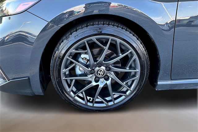2025 Toyota Camry SE photo 8