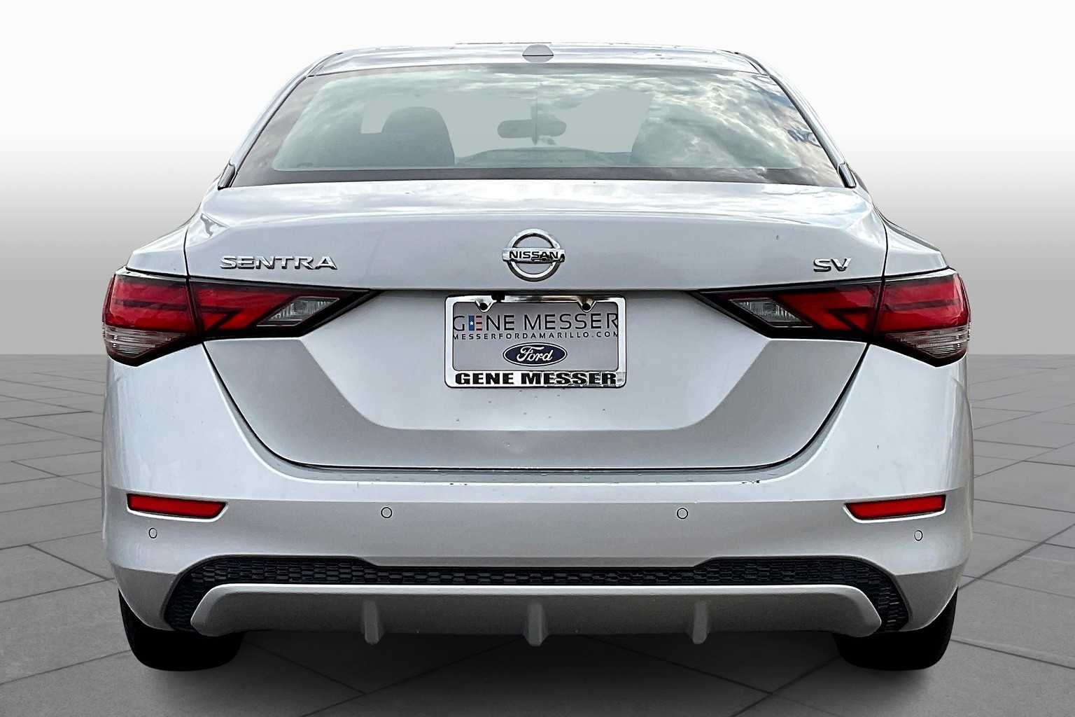 2023 Nissan Sentra SV photo 4