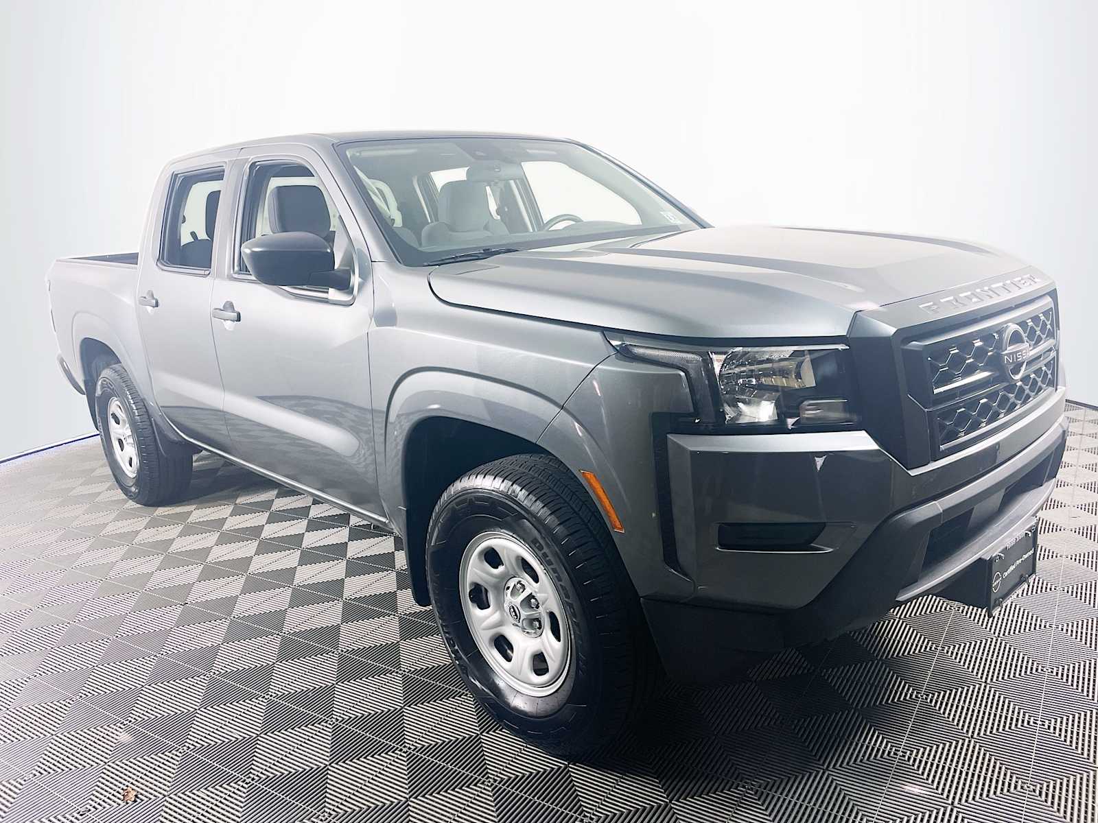 2024 Nissan Frontier S photo 3