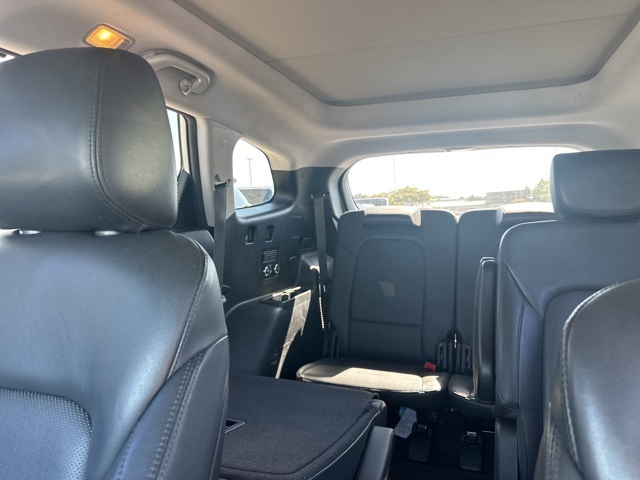 2017 Hyundai Santa Fe Limited Ultimate photo 13