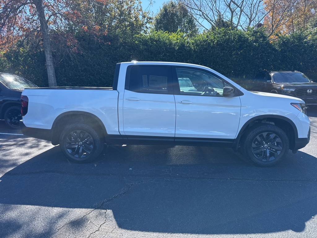 2026 Honda Ridgeline Sport photo 2