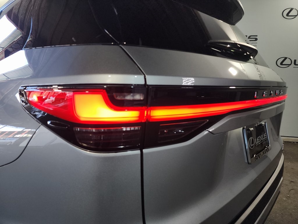 2025 Lexus TX 350 photo 10