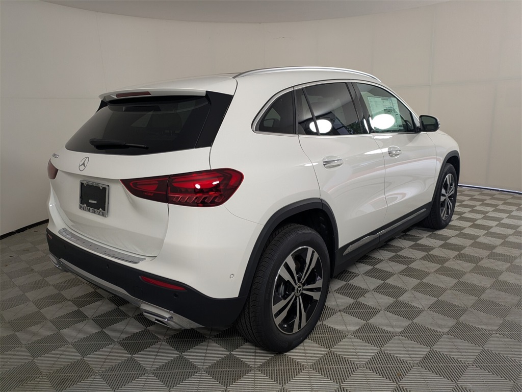 2026 Mercedes Benz GLA 250 photo 4