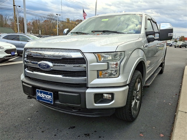 2015 Ford F-150 Lariat photo 4