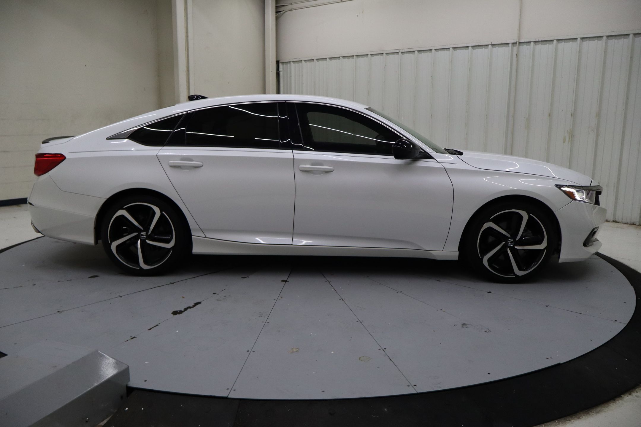 1HGCV1F30NA082921