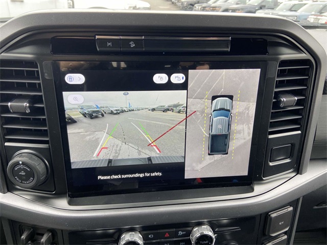 2025 Ford F-150 XLT photo 16