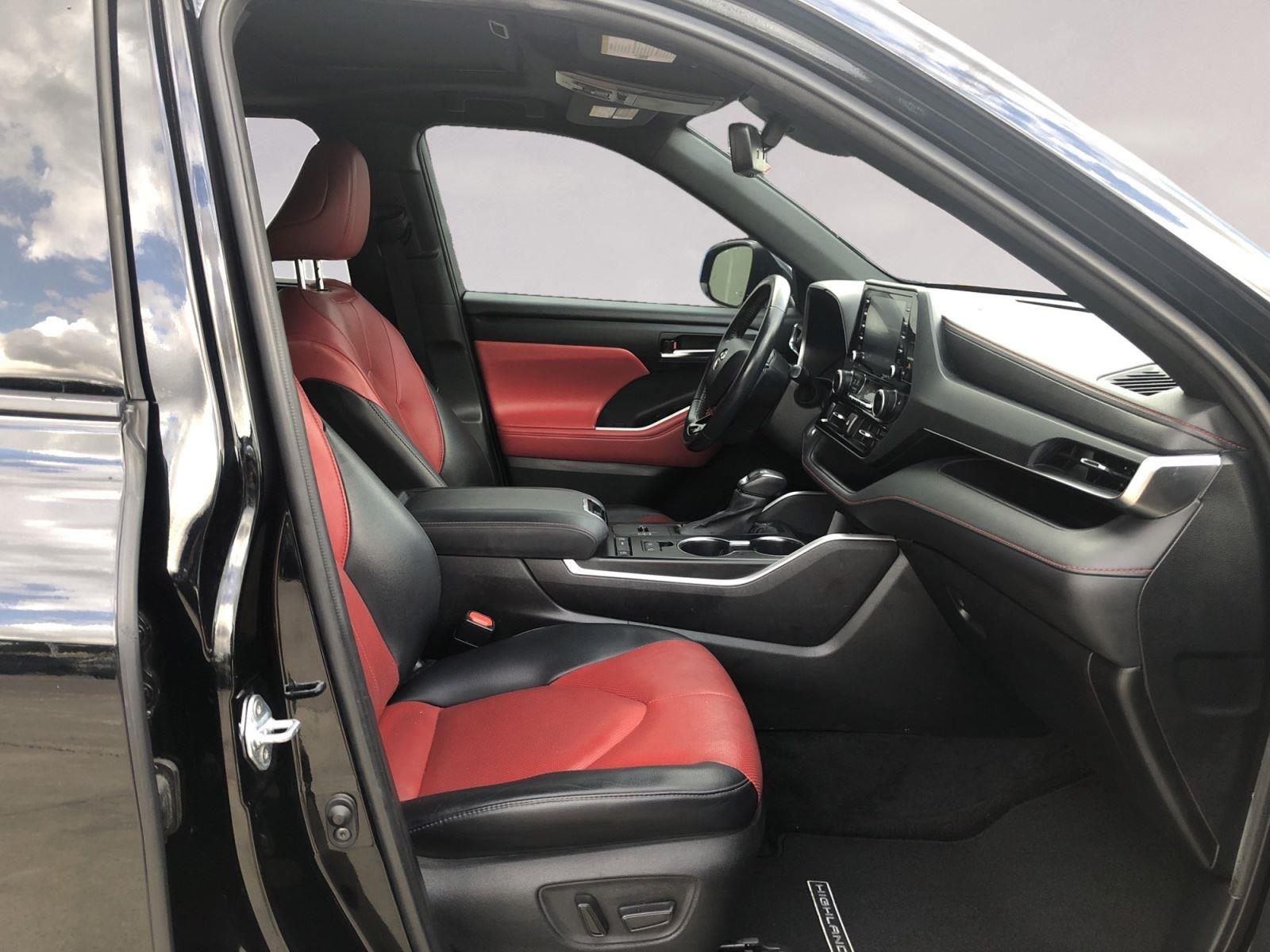 2021 Toyota Highlander XSE photo 15